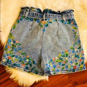 Hand painted denim shorts size s/m